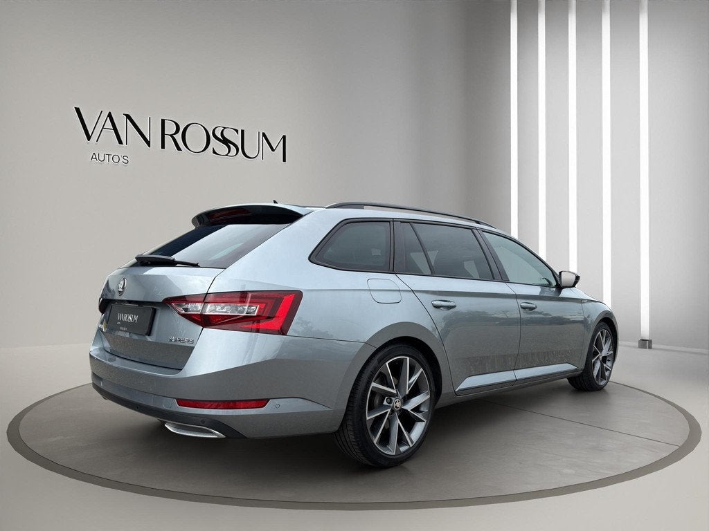 Skoda Superb 1.8 TSI Sportline Pano | Camera | Led | Geheuge, Gebruikt, Euro 6, 4 cilinders, 179 pk
