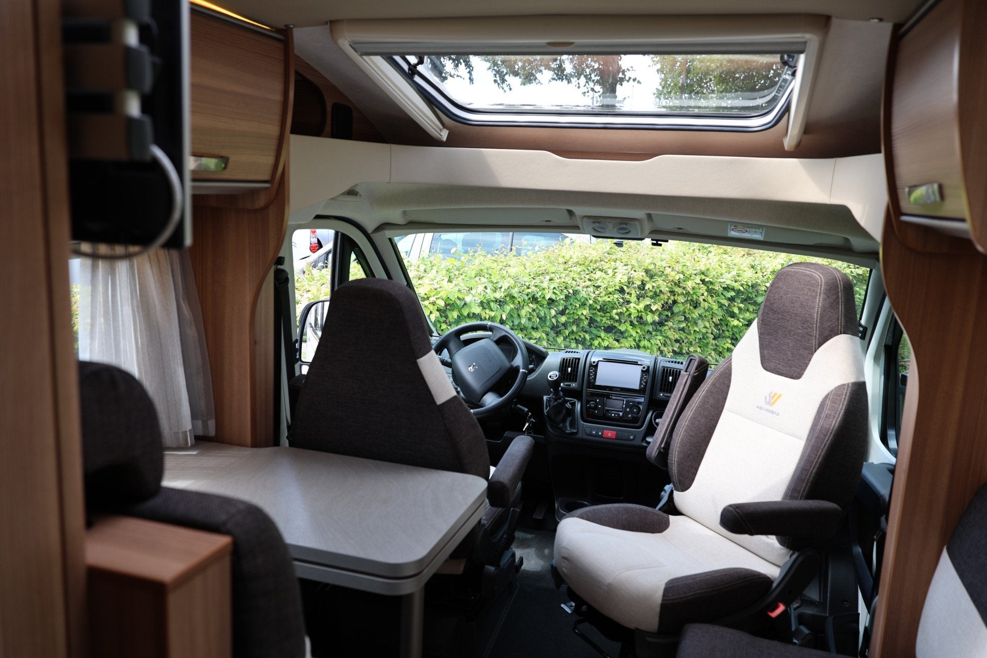 Weinsberg R57 PEPPER EDITION CAMPER NAV CAMERA 42000 km ! CR, 6 tot 7 meter, Bedrijf, Info@autosale.nl, Airconditioning