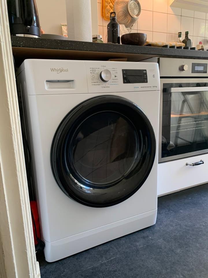 Washer & Dryer (with warranty), Witgoed en Apparatuur, Ophalen, Zo goed als nieuw, 1200 tot 1600 toeren, Voorlader