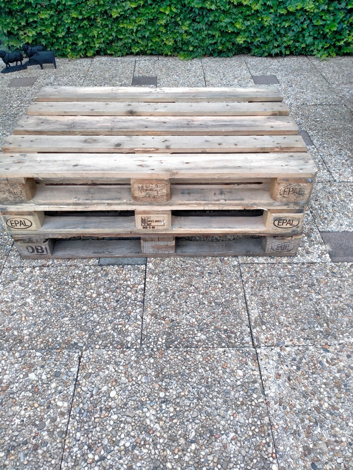 vijf euro pallets èn twee gewone pallets zie omschrijving en, Ophalen, Overige houtsoorten, Minder dan 200 cm, Pallet