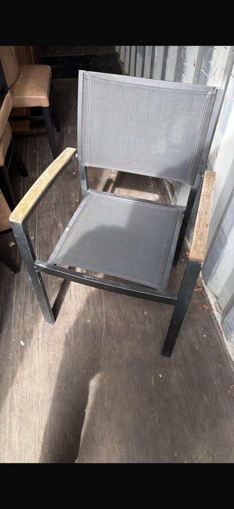 100 stuks nette horeca terrasstoel stapelbaar a 22,50 p/st, Ophalen, Gebruikt, Stapelbaar