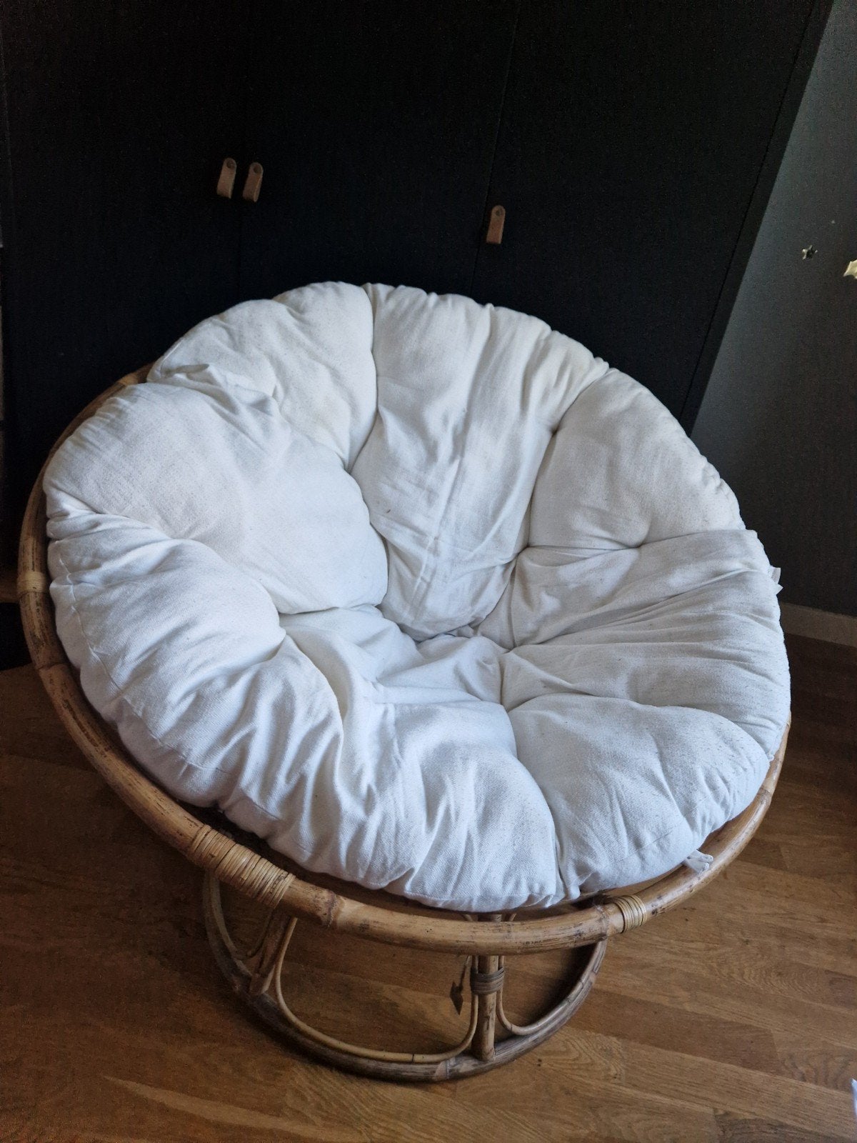 Comfortabele bohemian Papasan lounge stoel met kussen, Huis en Inrichting, Stoelen, Ophalen, Gebruikt, Bohemian, Relaxed, Wit