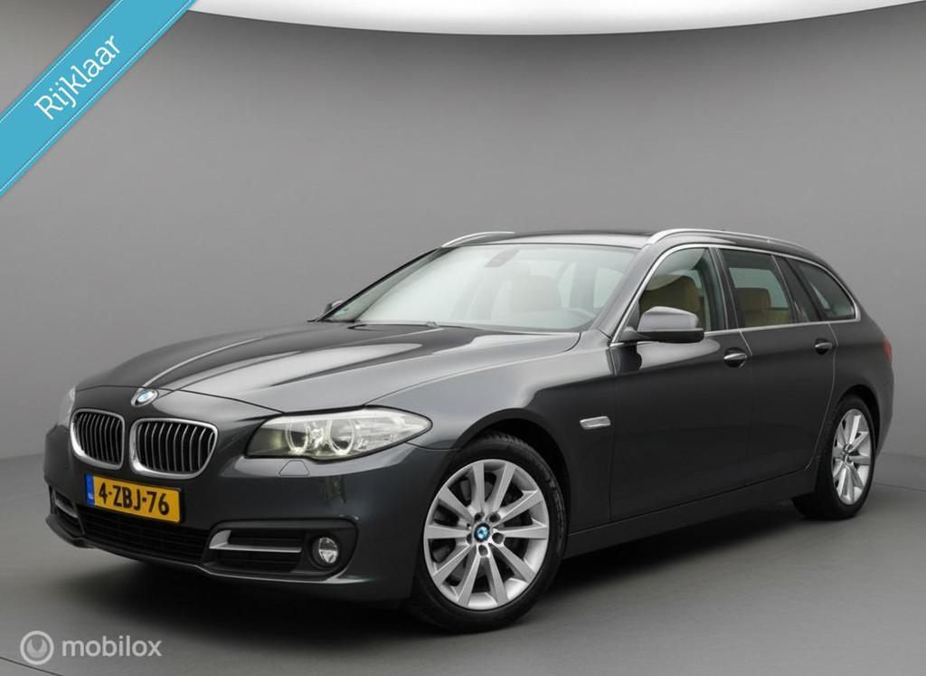 BMW 5-serie Touring 528xi High Executive Aut Pano Leder NL A, Automaat, 15 km/l, Gebruikt, Euro 6
