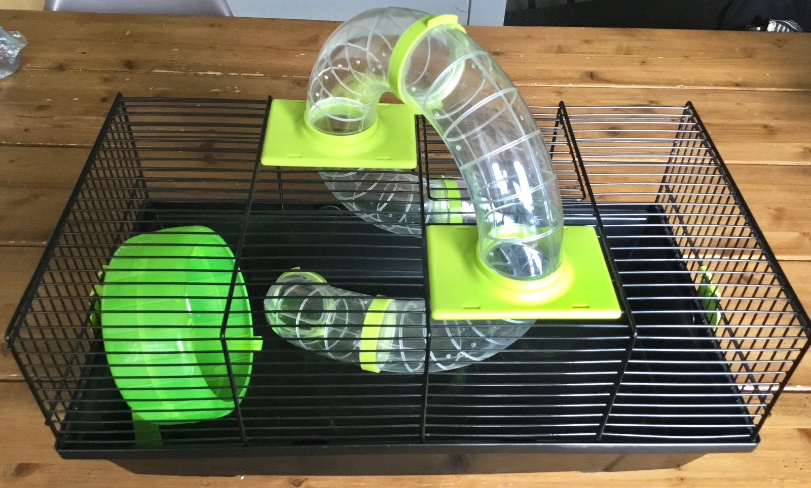 NETTE ZWART /GROENE HAMSTERKOOI MET BUIZEN EN HAMSTERWIEL, Minder dan 60 cm, Kooi, Minder dan 75 cm, Ophalen of Verzenden