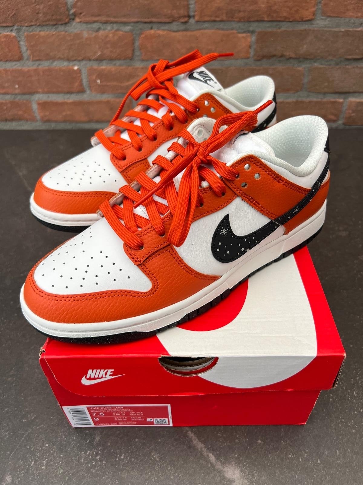 Nike Dunk Low Campfire Orange Anthracite FV6909 800, Kleding | Dames, Ophalen of Verzenden, Nieuw, Oranje, Sneakers of Gympen