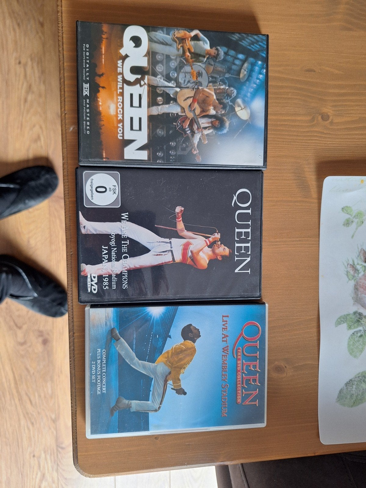 3 DVD van queen te koop, Alle leeftijden, Ophalen, Zo goed als nieuw
