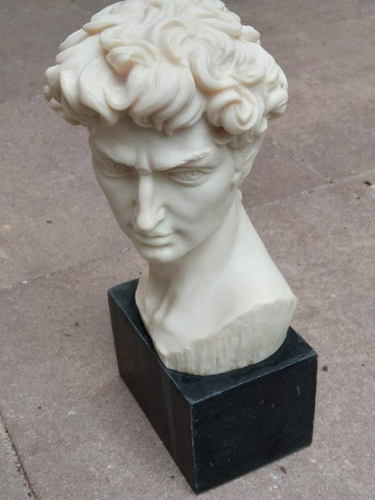 beeld, Antiek en Kunst, Buste, Ophalen of Verzenden, 20 - 50 cm, Wit