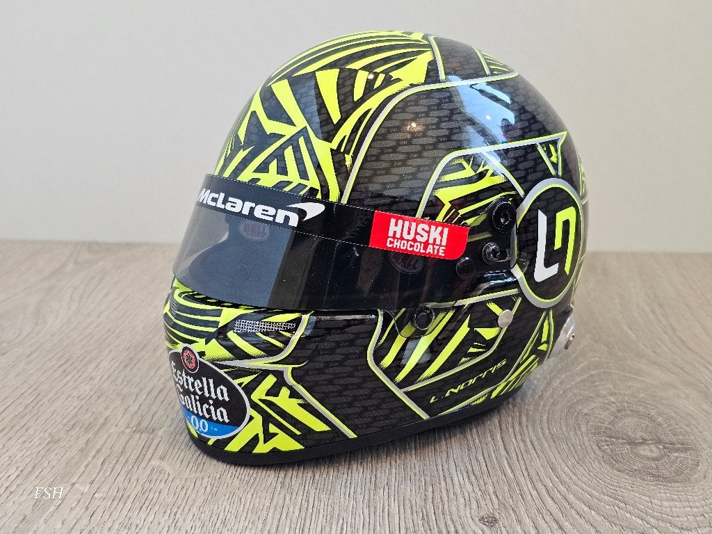 SUPERDEAL: Helm 1:2, Lando Norris, Black Test 2020., Verzamelen, Automerken, Motoren en Formule 1, Ophalen of Verzenden, Nieuw