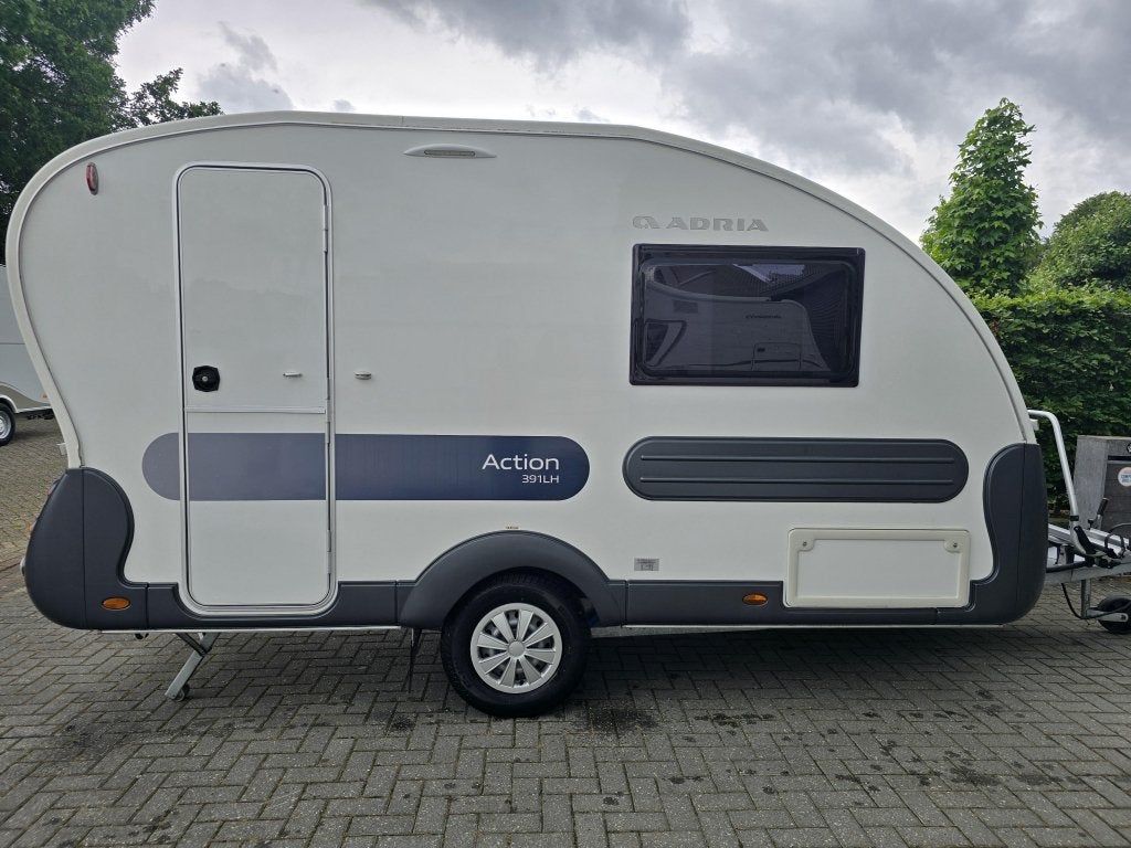 Adria Action 391 LH met luifel en fietsdrager, Overige typen, Tot en met 2, Schokbreker, Bedrijf