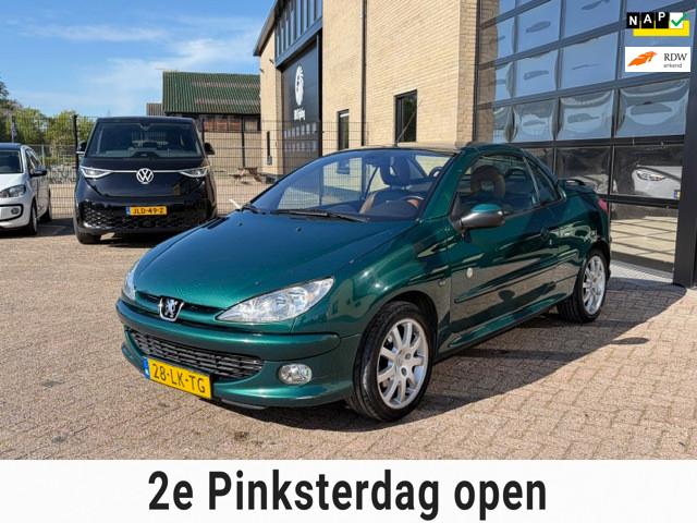 Peugeot 206 CC 1.6-16V Roland Garros, Leer, Clima, Auto's, Voorwielaandrijving, Gebruikt, 4 cilinders, Cabriolet