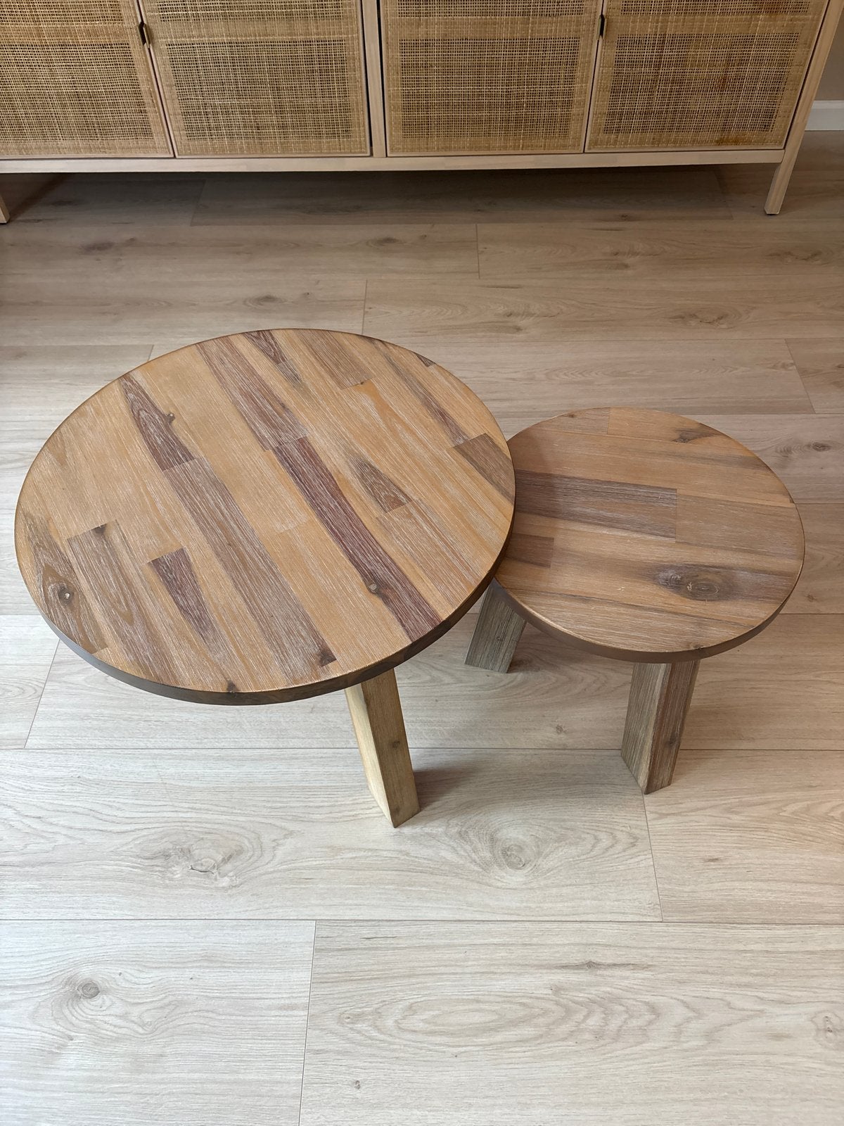 Set van 2 houten bijzettafels, rond, diverse maten pronto, Ophalen, Minder dan 45 cm, Minder dan 55 cm, Gebruikt