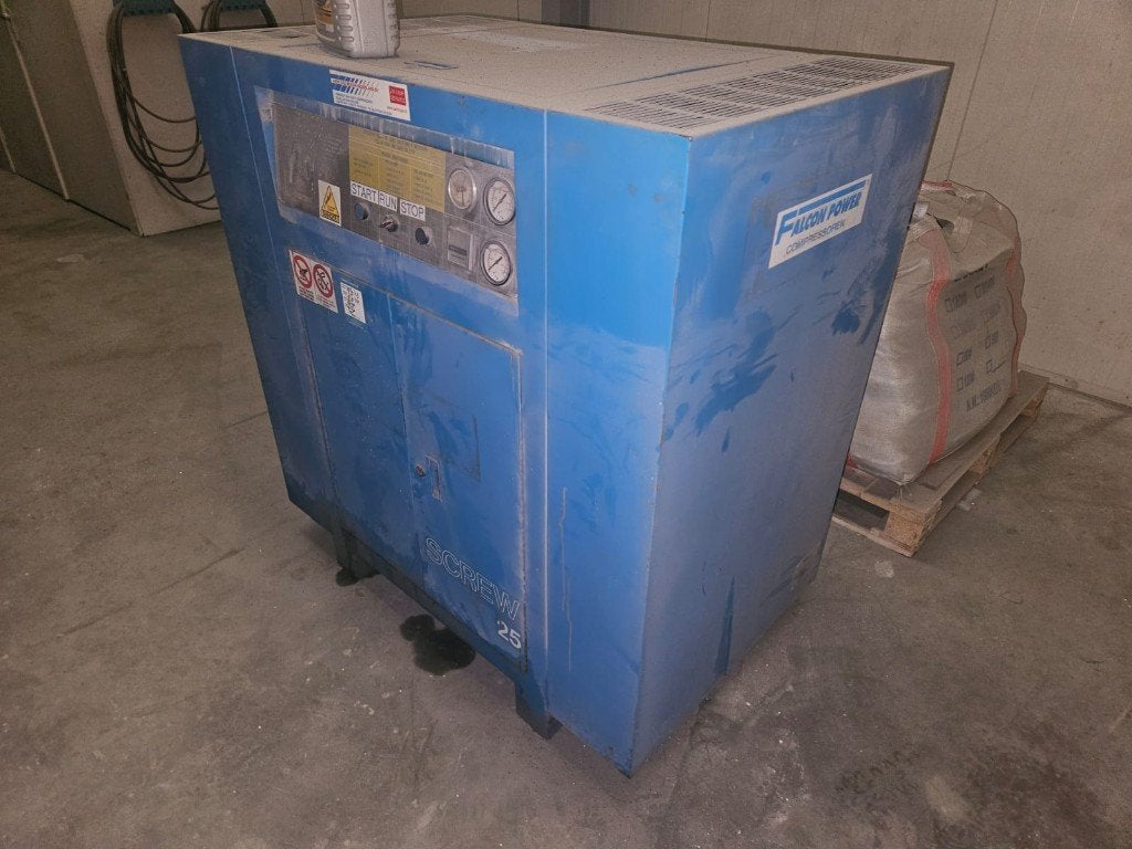 Foto 2 van FALCON schroefcompressor 25PK/ 18 kW