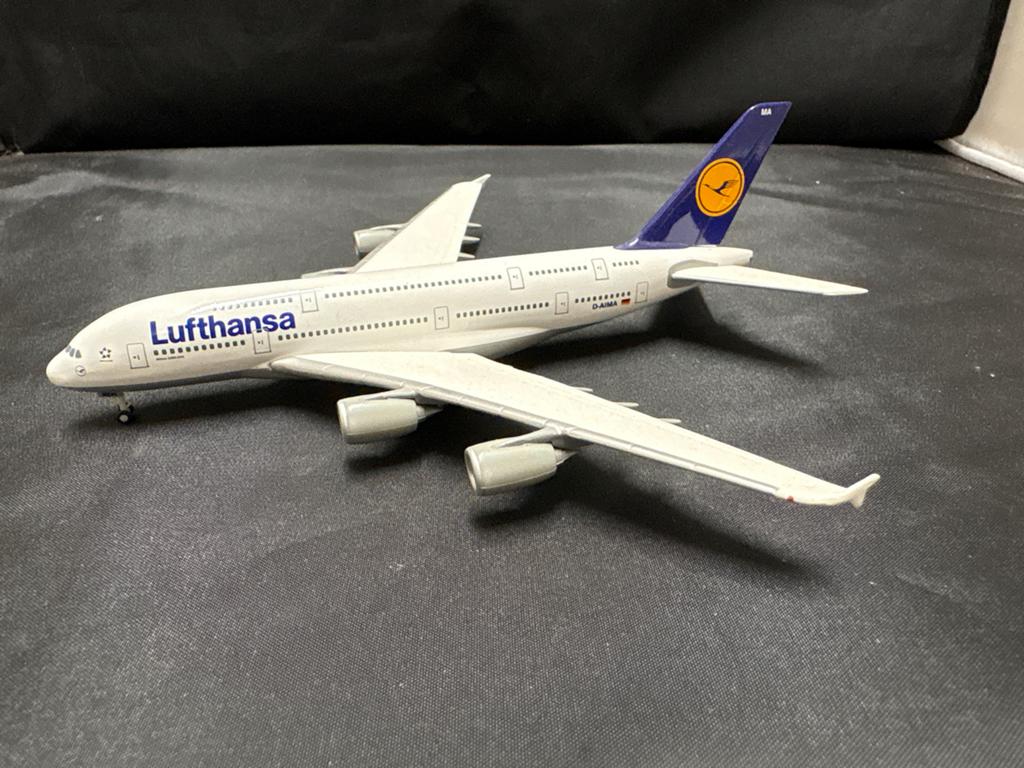 Lufthansa Airbus A380 Modelvliegtuig - 1:400, Ophalen of Verzenden, Zo goed als nieuw, Schaalmodel