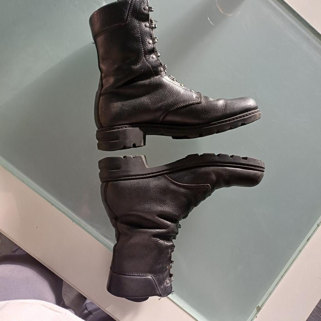 2 legerkisten maat 50(51) exl veters, Ophalen of Verzenden, Gebruikt, Schoenen