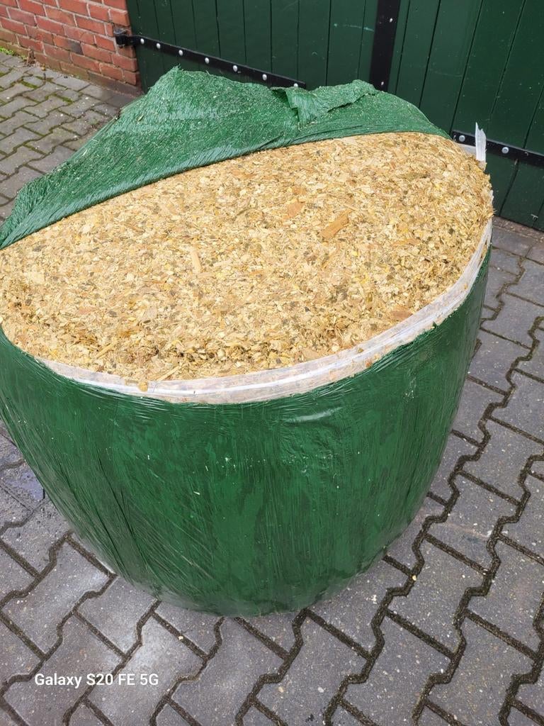 Maisbaal midi ruim 300kg mais in baal., Ophalen, Vee