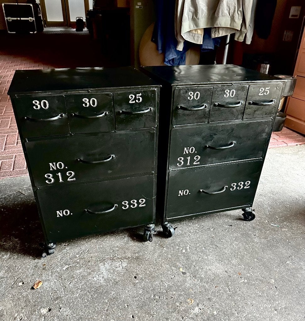 Nachtkastje set metaal industrieel zwart, Ophalen, Minder dan 45 cm, Metaal of Aluminium, 55 tot 70 cm