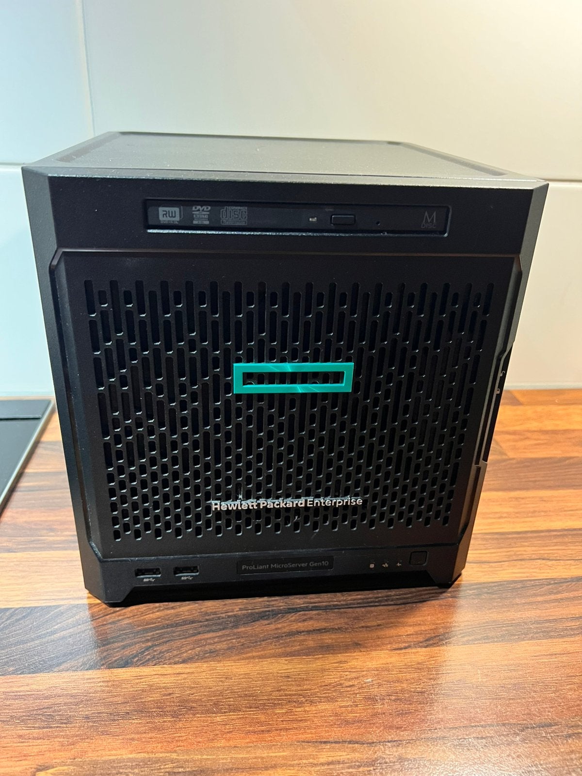 HPE ProLiant MicroServer Gen10 met 32 TB enterprise SAS, Computers en Software, Ophalen of Verzenden, Zo goed als nieuw, 2 tot 3 Ghz