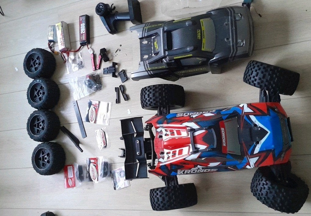 ruil een 1/5 schaal met mijn Kronos en Hyper Go rc autos, Ophalen of Verzenden, Zo goed als nieuw, Afstandsbediening