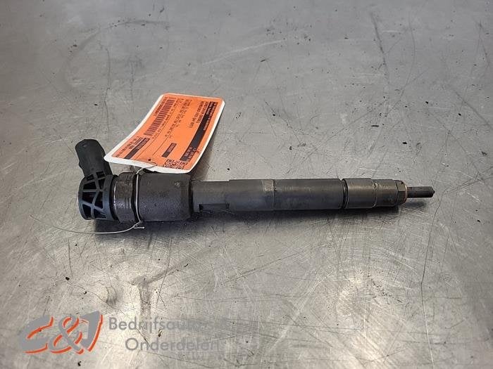 Verstuiver (diesel) van een Mercedes Vito