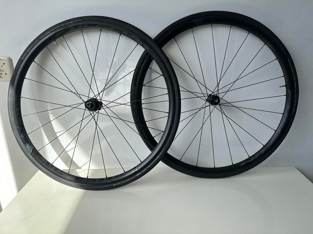 Fulcrum Racing 600 DB 2WF-R wielen met Schwalbe Pro One band, Fietsen en Brommers, Fietsonderdelen, Zo goed als nieuw, Aluminium