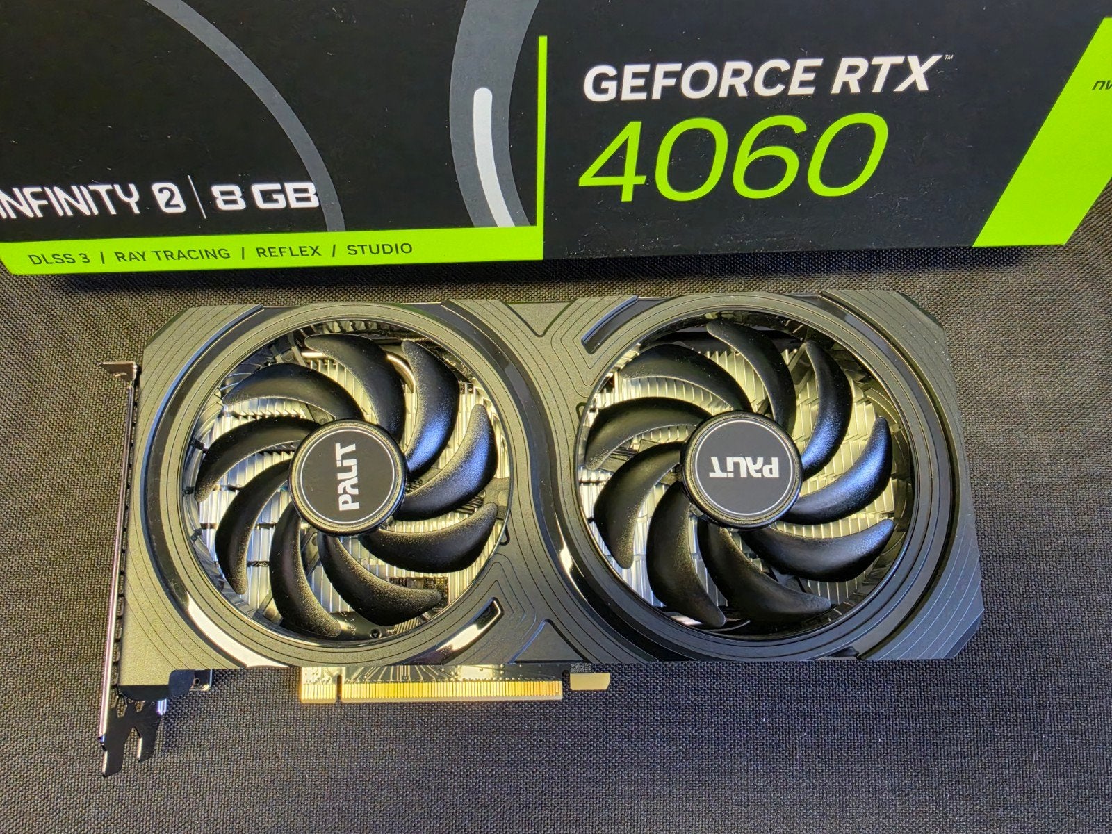 Palit GeForce RTX 4060 Dual (8GB GDDR6) – In absolute nieuws, Computers en Software, Videokaarten, GDDR6, PCI-Express 4, Ophalen of Verzenden