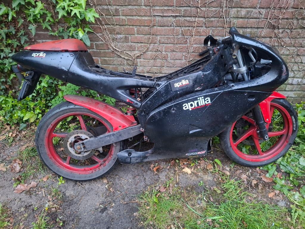 Aprilia rs 50 rs50 schakelbrommer frame met wok onderdelen, Fietsen en Brommers, Ophalen, Gebruikt, Overige merken