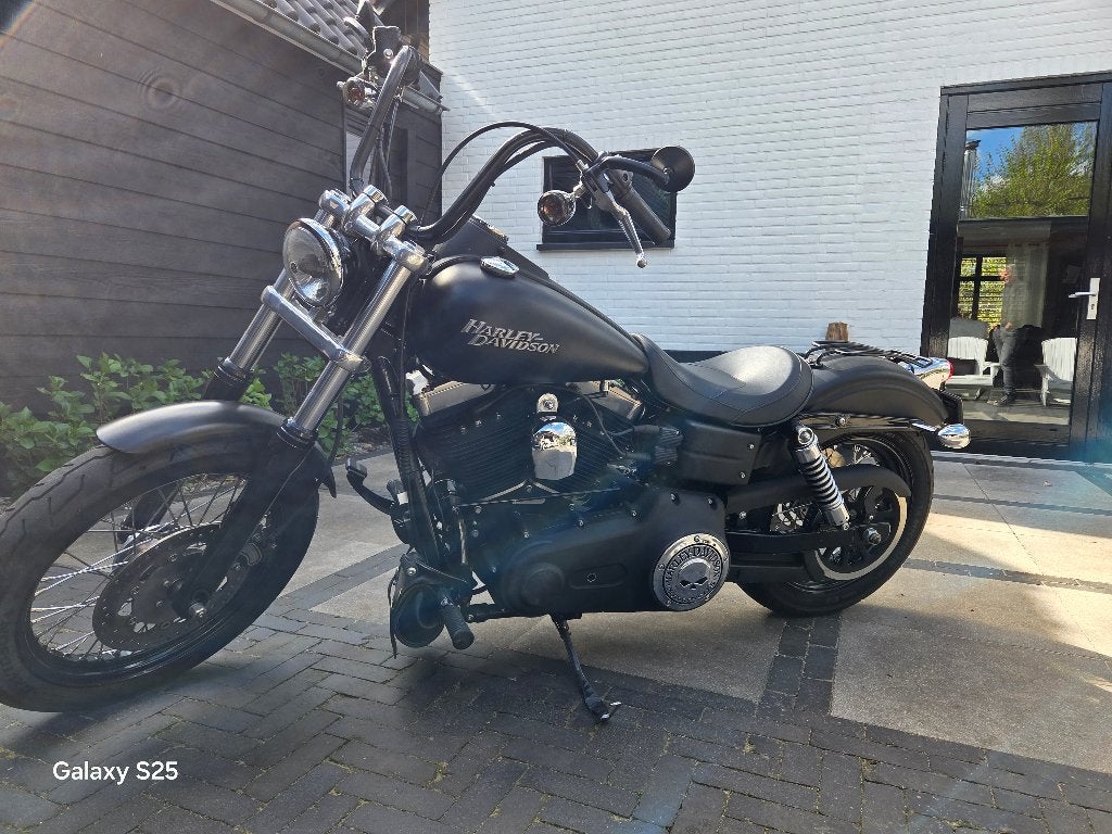 Harley davidson street bob. Slecht 13500 km!!!, Motoren, Motoren | Harley-Davidson, Occasion, 1600 cc, Chopper, Particulier