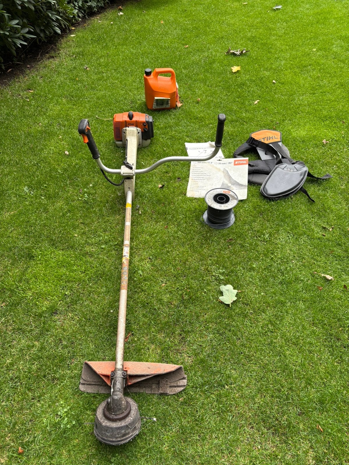 Stihl FA 300 bosmaaier benzine, Ophalen, Gebruikt, 10 tot 30 cm, Benzine