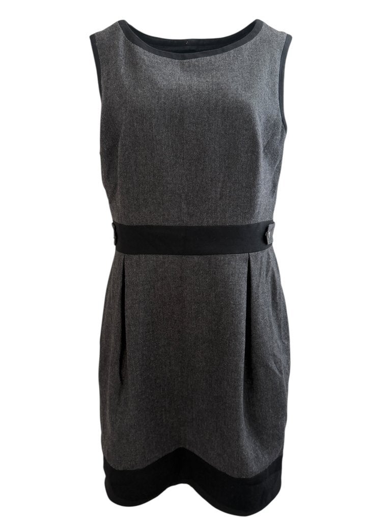 Karen Millen jurk L, Maat 38/40 (M), Ophalen of Verzenden, Zo goed als nieuw, Grijs