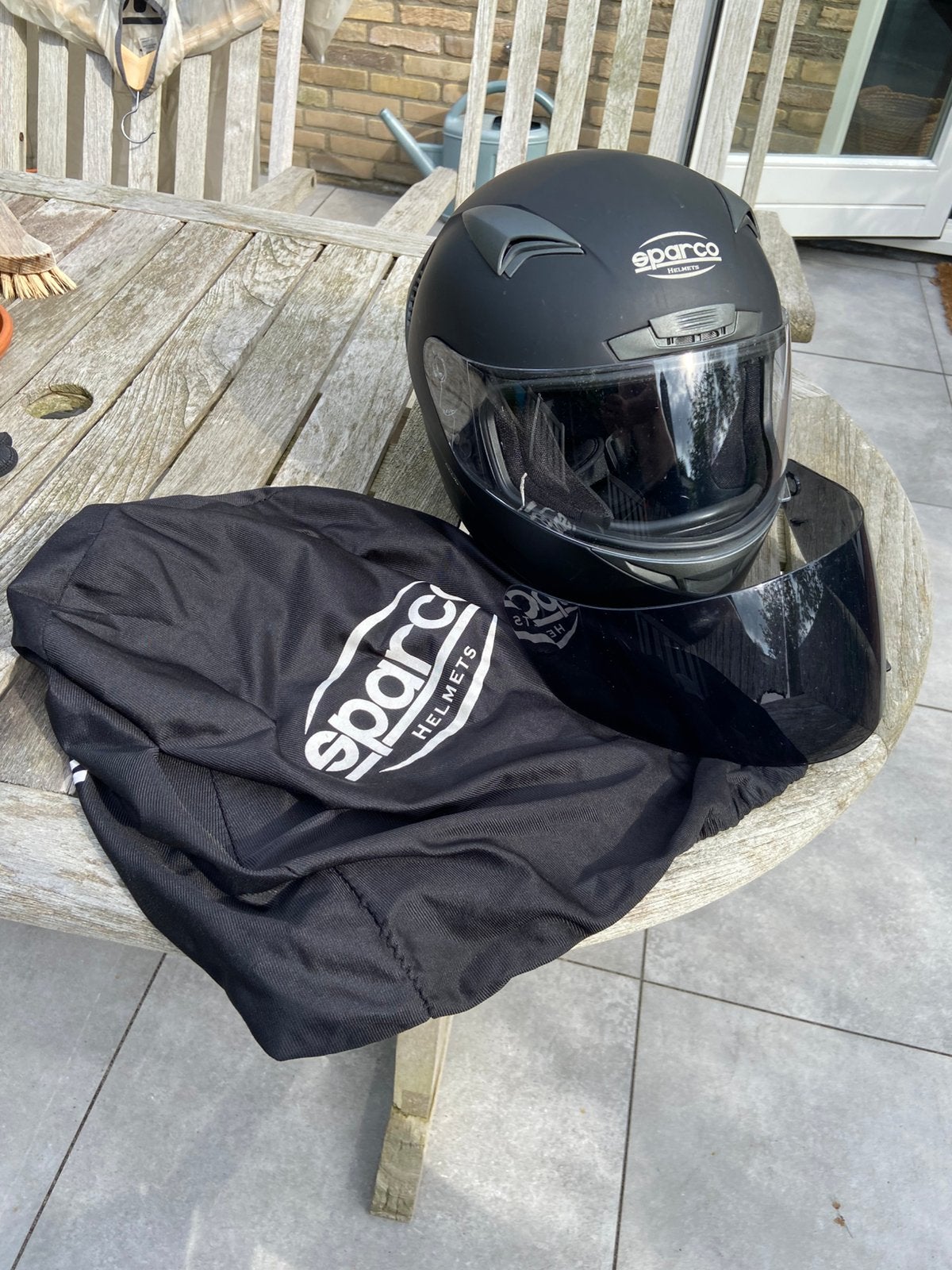 e koop: Sparco karthelm (Maat S) + 2 vizieren, Sport en Fitness, Karting, Ophalen of Verzenden, Zo goed als nieuw