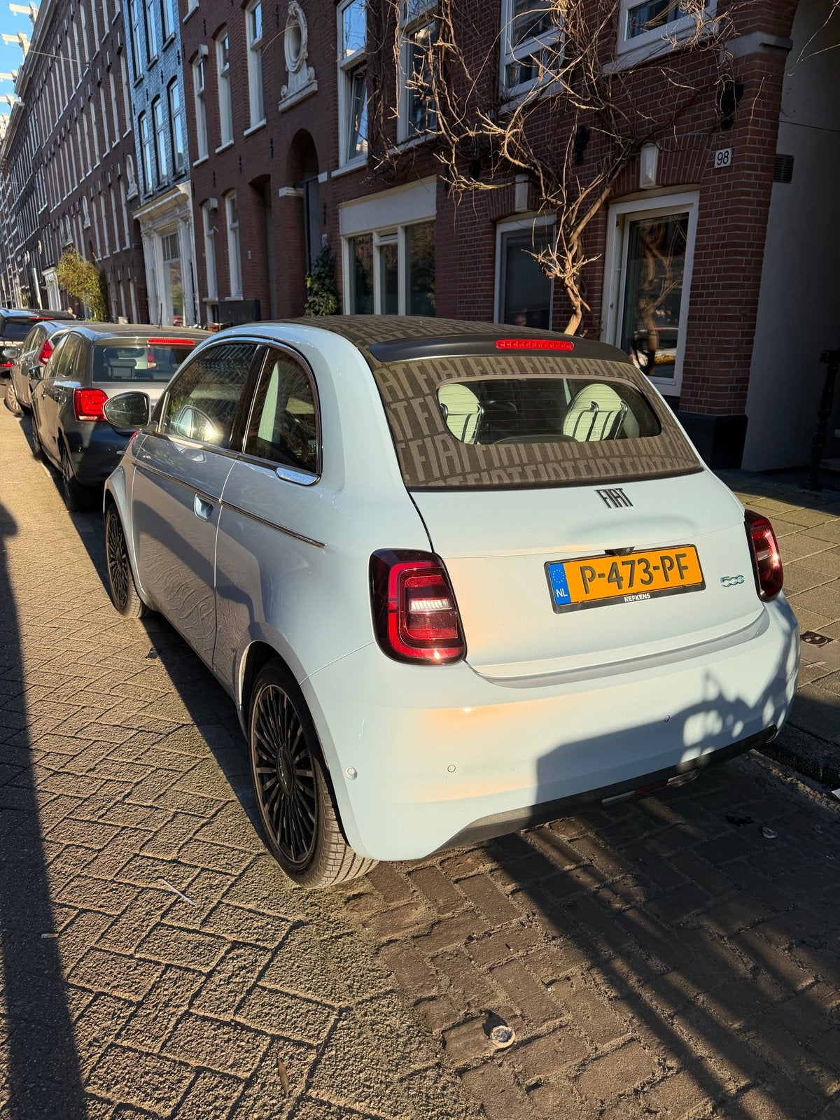 Fiat 500e cabrio La Prima 2022 Blauw