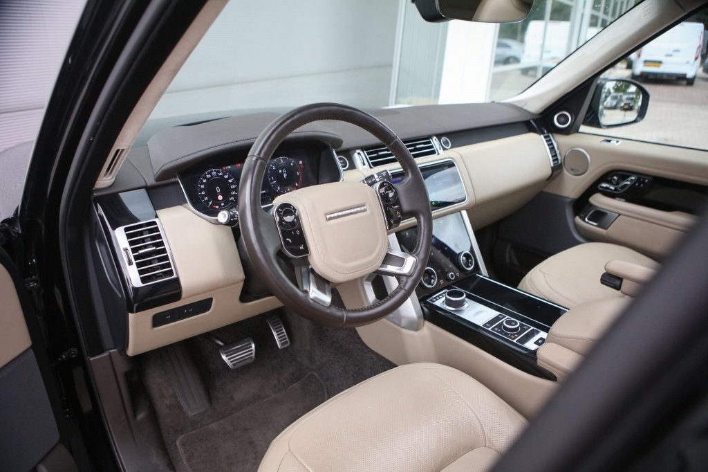 Land rover Range Rover 3.0 D300 Vogue | HUD | Matrix LED | A, Auto's, Automaat, Gebruikt, Euro 6, Zwart