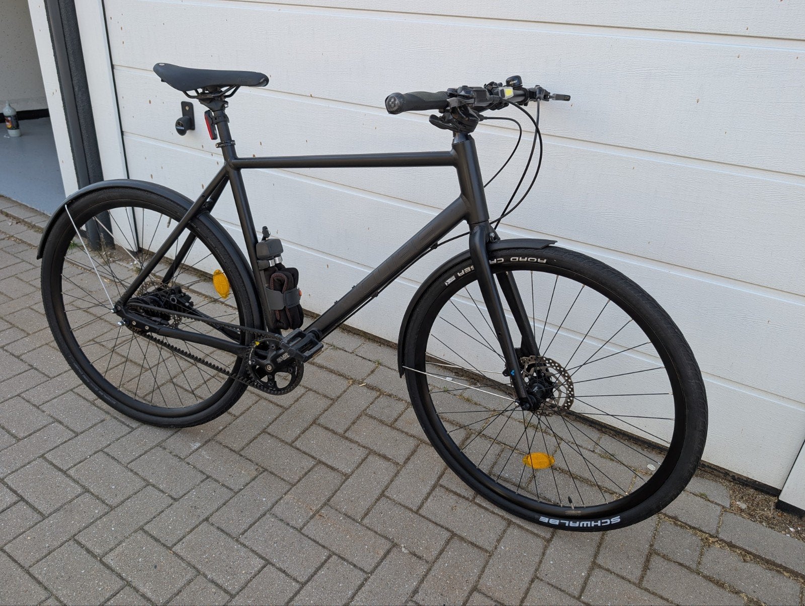 Zo goed als nieuwe mooie mat zwarte Cube hide race
Onderhoud, Zo goed als nieuw, 57 tot 61 cm, Schijfrem, Ophalen
