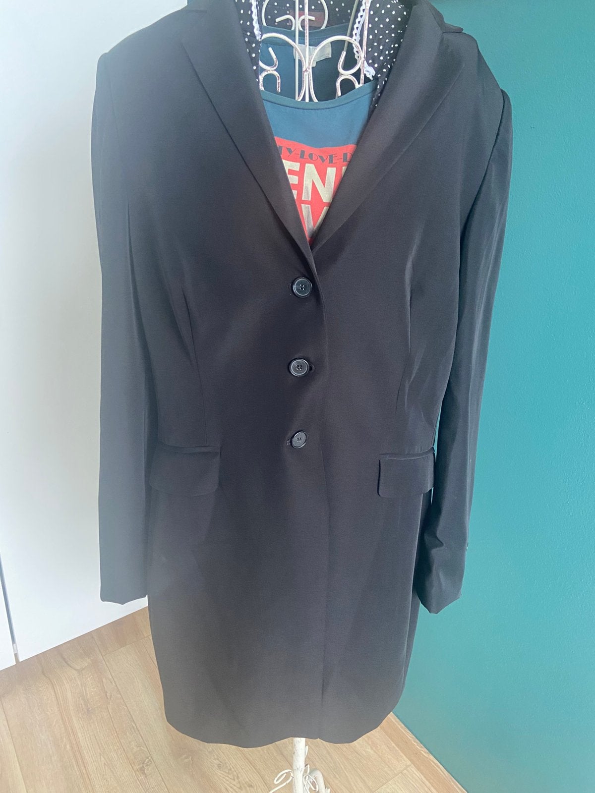 Mooie lange zwarte Van der Mark colbert 46, Kleding | Dames, Ophalen of Verzenden, Zo goed als nieuw, Maat 46/48 (XL) of groter