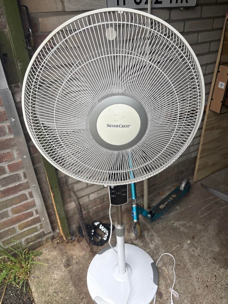 SilverCrest Statiefventilator met afstandsbediening, Witgoed en Apparatuur, Ventilatoren, Zo goed als nieuw, Statiefventilator