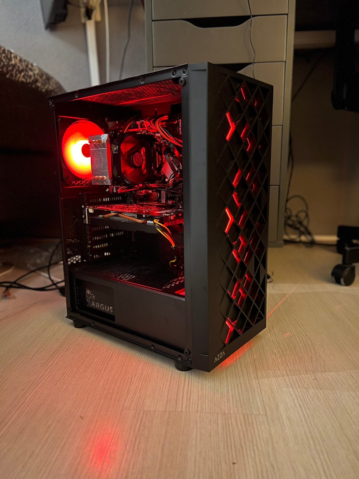 Beginner game pc, Computers en Software, Desktop Pc's, Ophalen of Verzenden, Zo goed als nieuw, Gaming, HDD