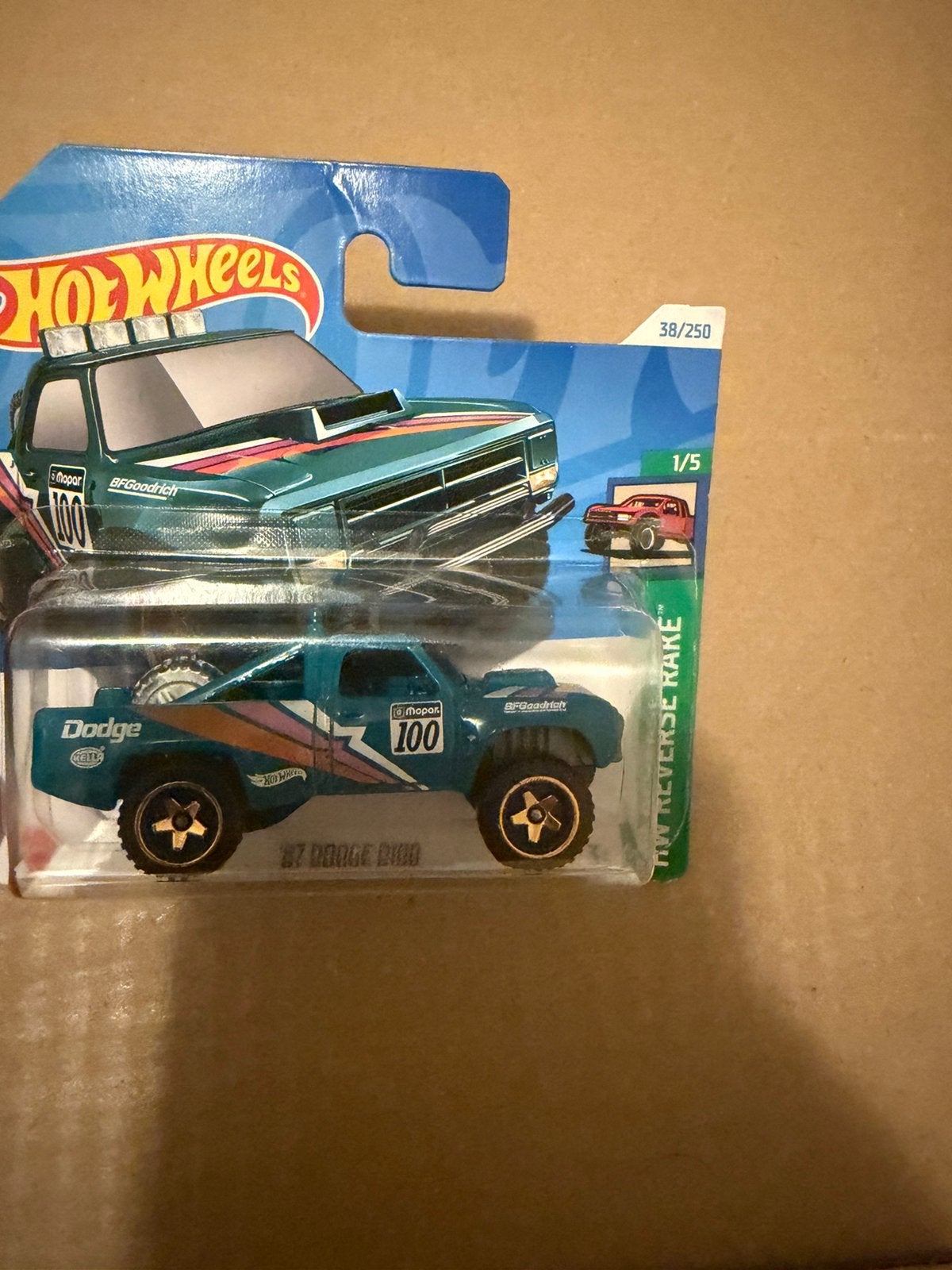 Hot wheels Dodge D100 (73), Ophalen of Verzenden, Zo goed als nieuw, Auto