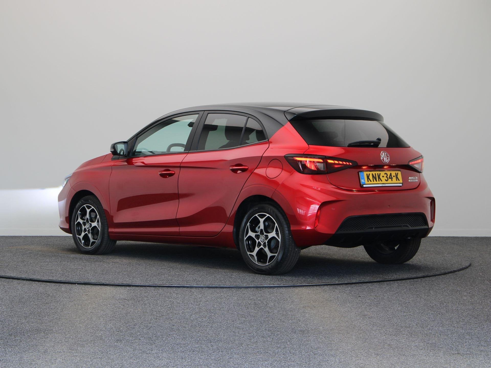 MG 3 1.5 Hybrid+ Luxury | Apple Carplay & Android Auto | Ron, Auto's, Dealer onderhouden, 4 cilinders, 2 kWh, 1283 kg