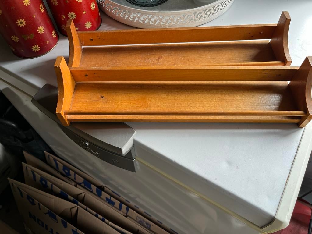2 Vintage Houten Kruidenrekjes voor Potjes, Ophalen