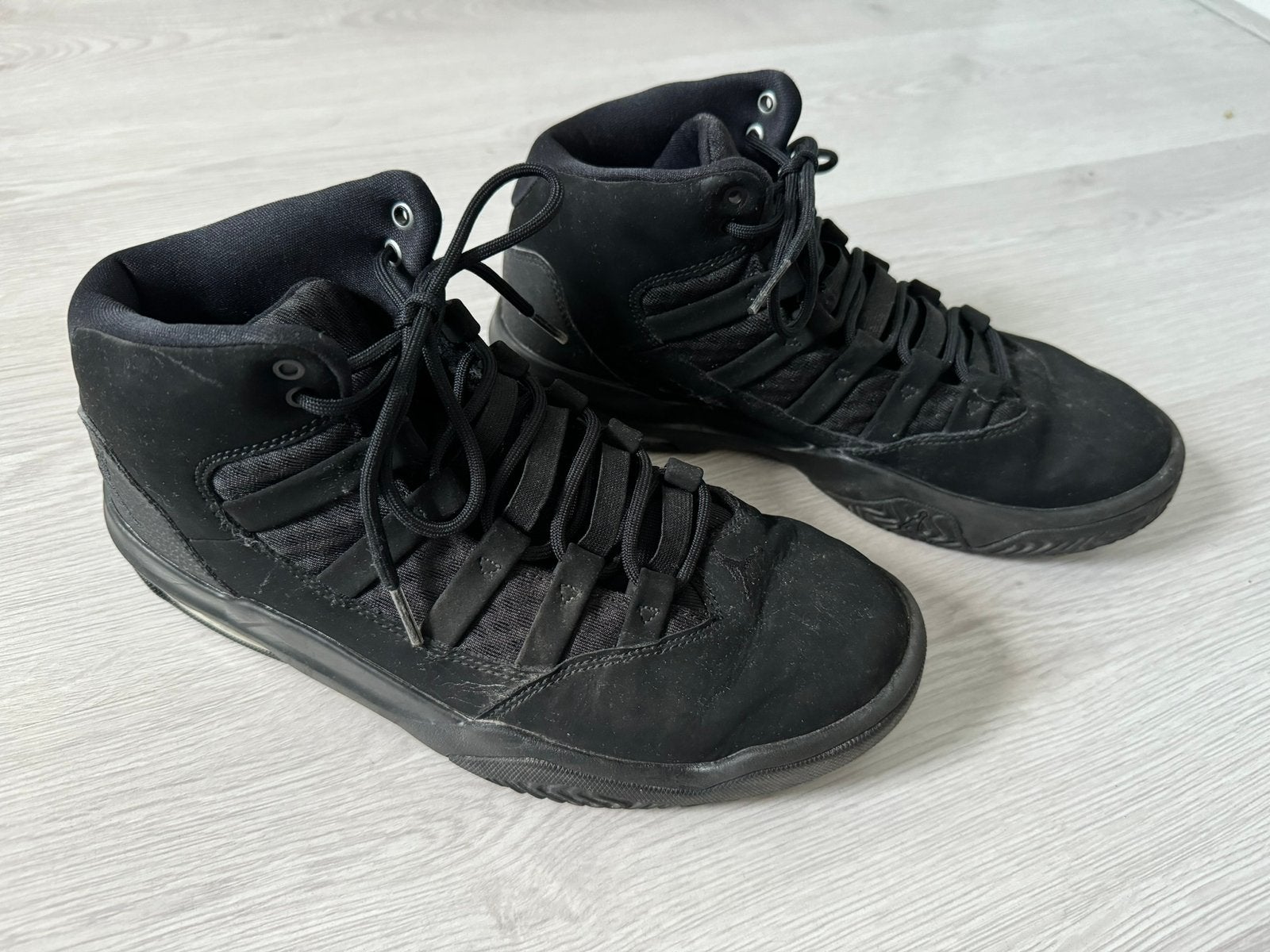 Nike Jordan Max Aura sneakers schoenen zwart maat 41, Kleding | Heren, Verzenden, Gedragen, Sportschoenen, Zwart