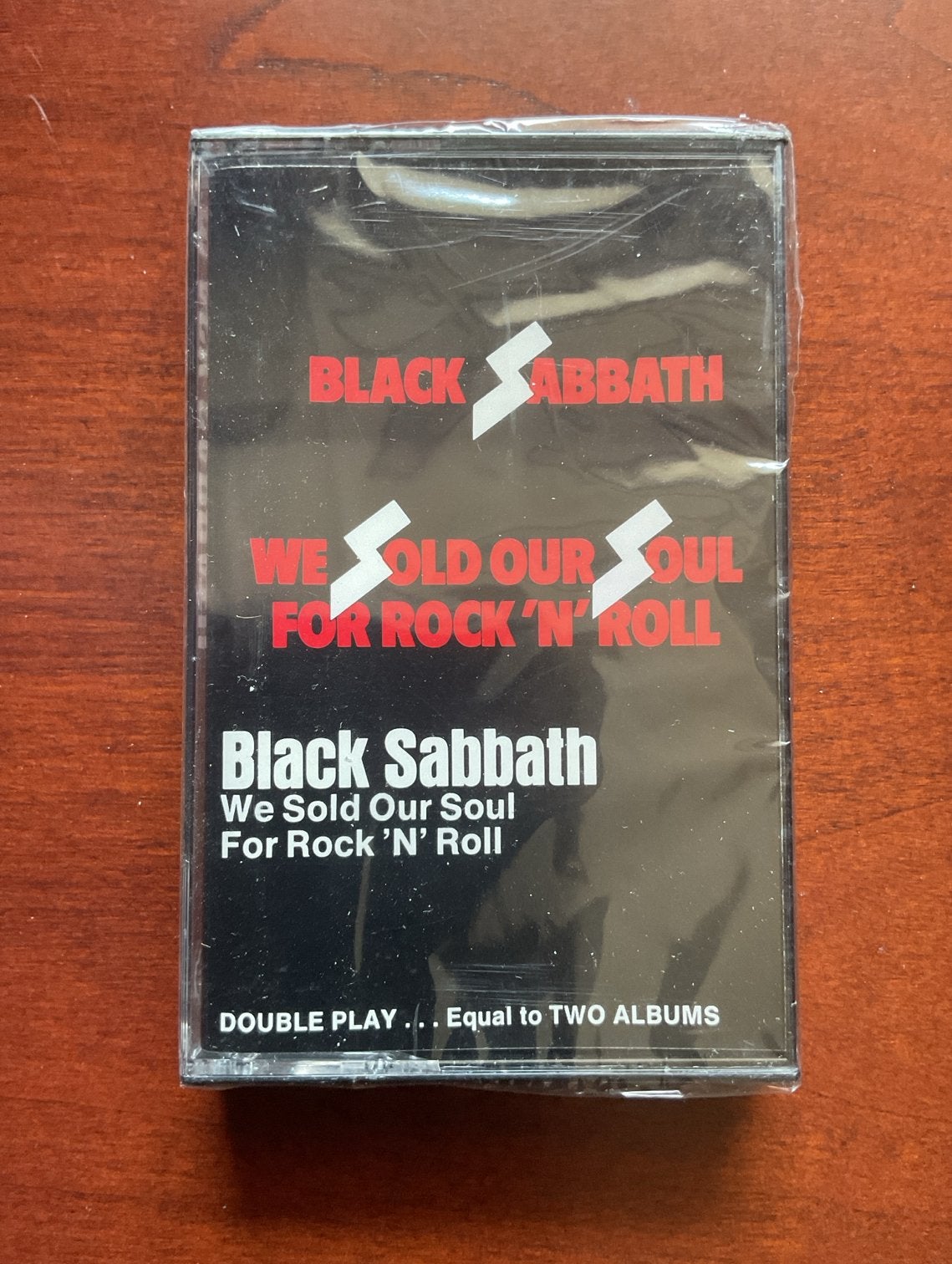 Black Sabbath - We Sold Our Soul For Rock 'N' Roll Cassette, Ophalen of Verzenden, Nieuw in verpakking