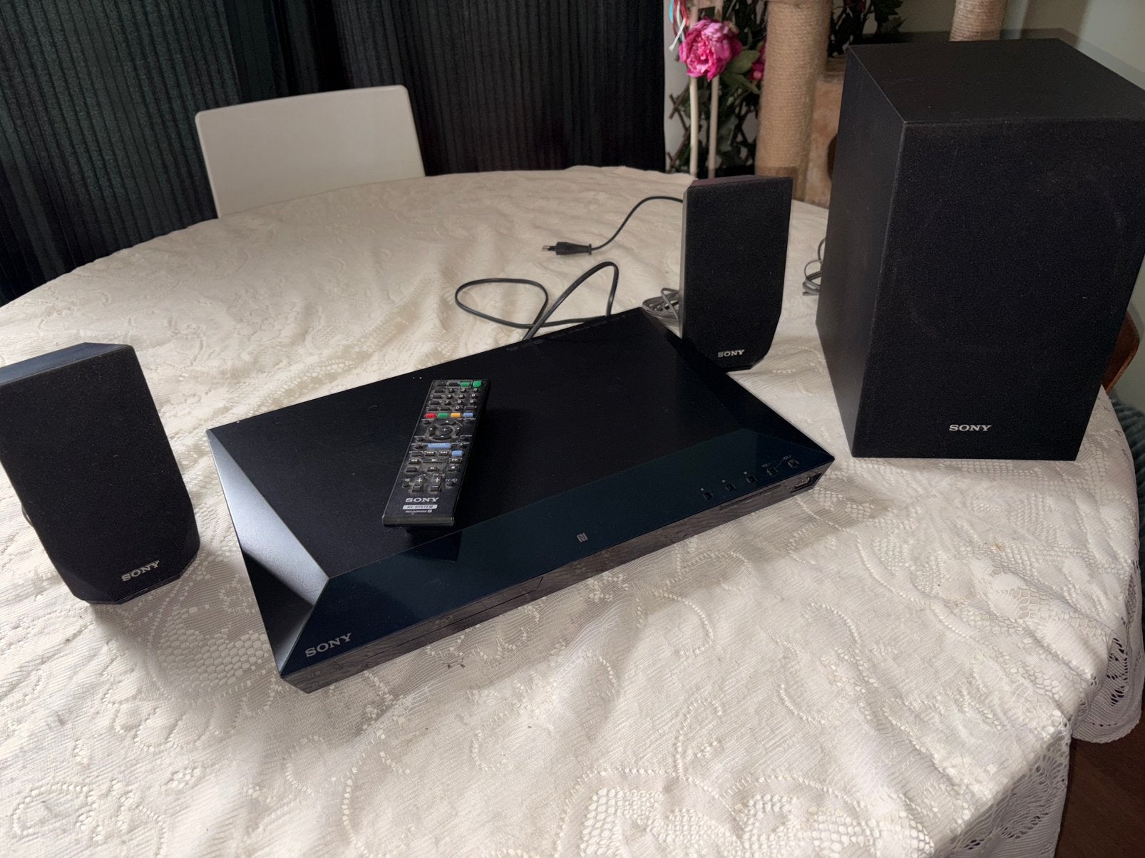 Sony BDV-EF1100 2.1 Blu-ray Home Cinema Set, Blu-ray-speler, 70 watt of meer, Ophalen of Verzenden, Zo goed als nieuw