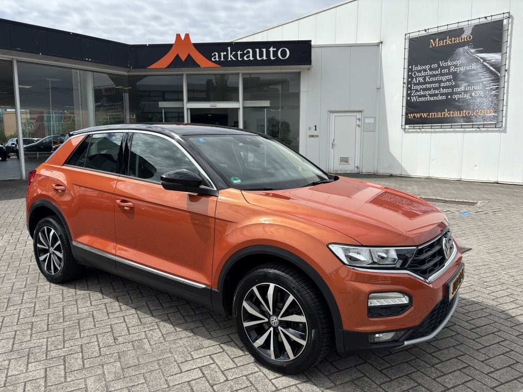Volkswagen T-Roc 1.0 TSI Style Navi Trekhaak Carplay Stoelve, Voorwielaandrijving, Stof, Gebruikt, Euro 6