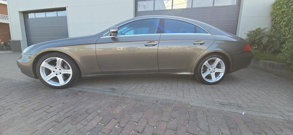 Mercedes-Benz CLS 3.5 Cls350 AUT 2005, Automaat, Achterwielaandrijving, Zwart, Bruin