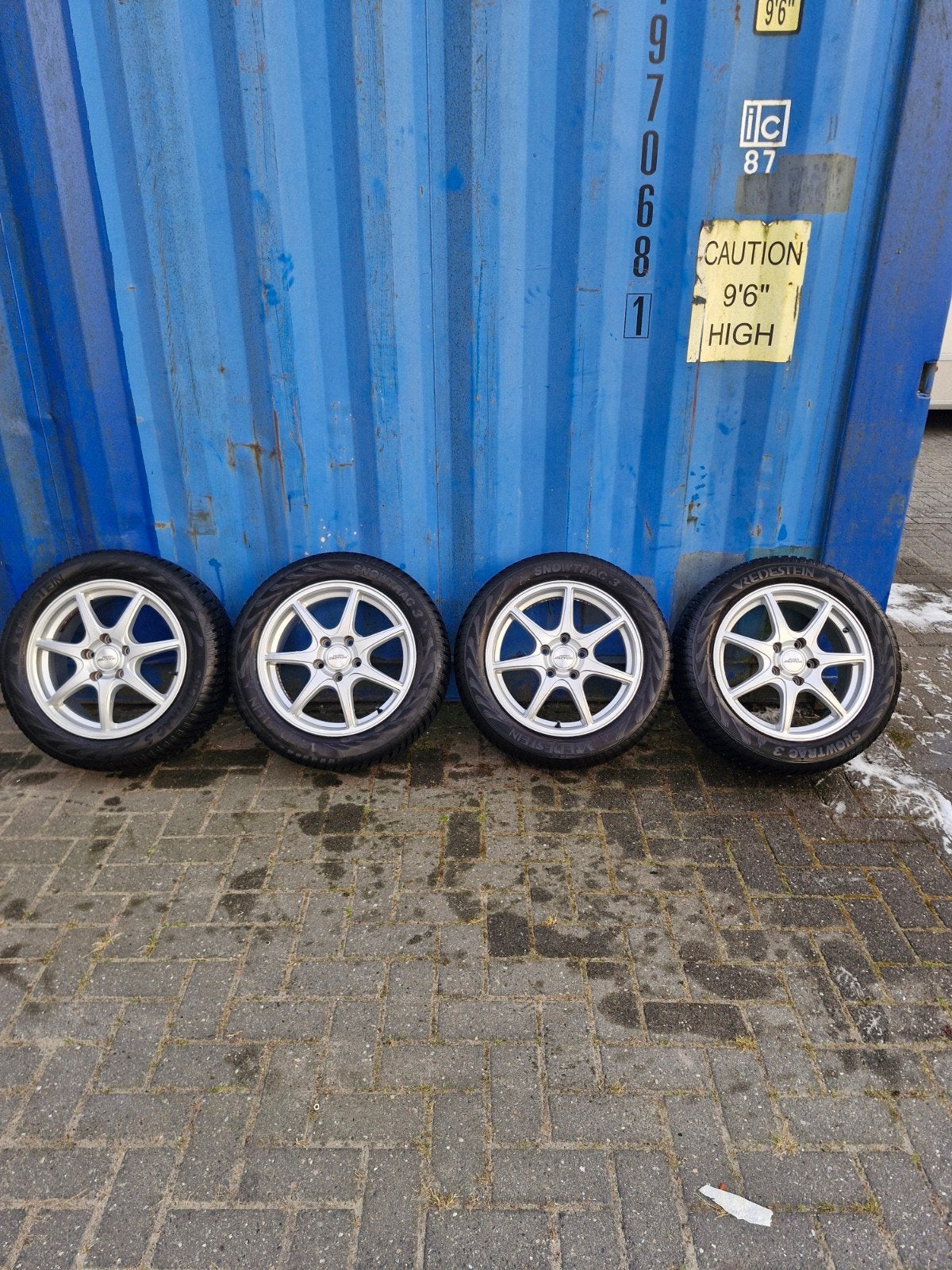 Mercedes B klasse velgenset+winterbanden (Interaction), Ophalen, Gebruikt, Voor, Mercedes-Benz