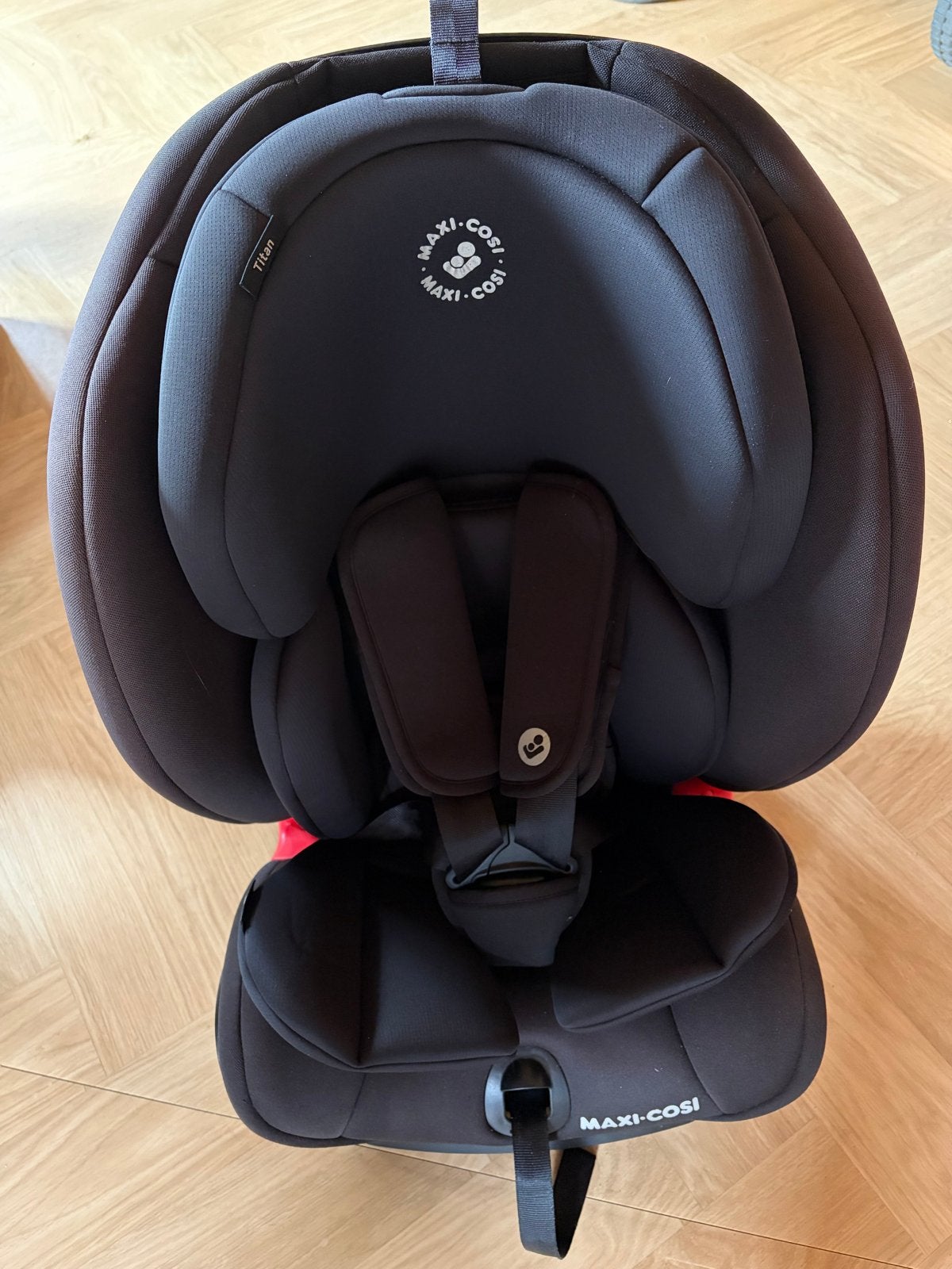 Maxi Cosi Titan autostoeltje 6 maanden - 12 jaar, Ophalen, Verstelbare rugleuning, Zo goed als nieuw, 9 t/m 36 kg