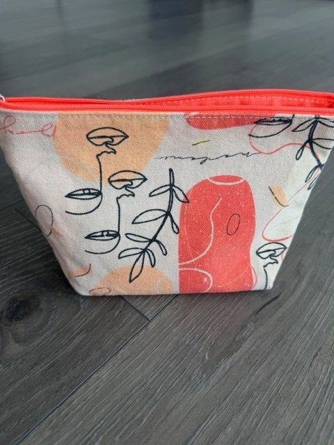 Toilettas €7,50, Ophalen of Verzenden, Zo goed als nieuw, Oranje, Jongen of Meisje