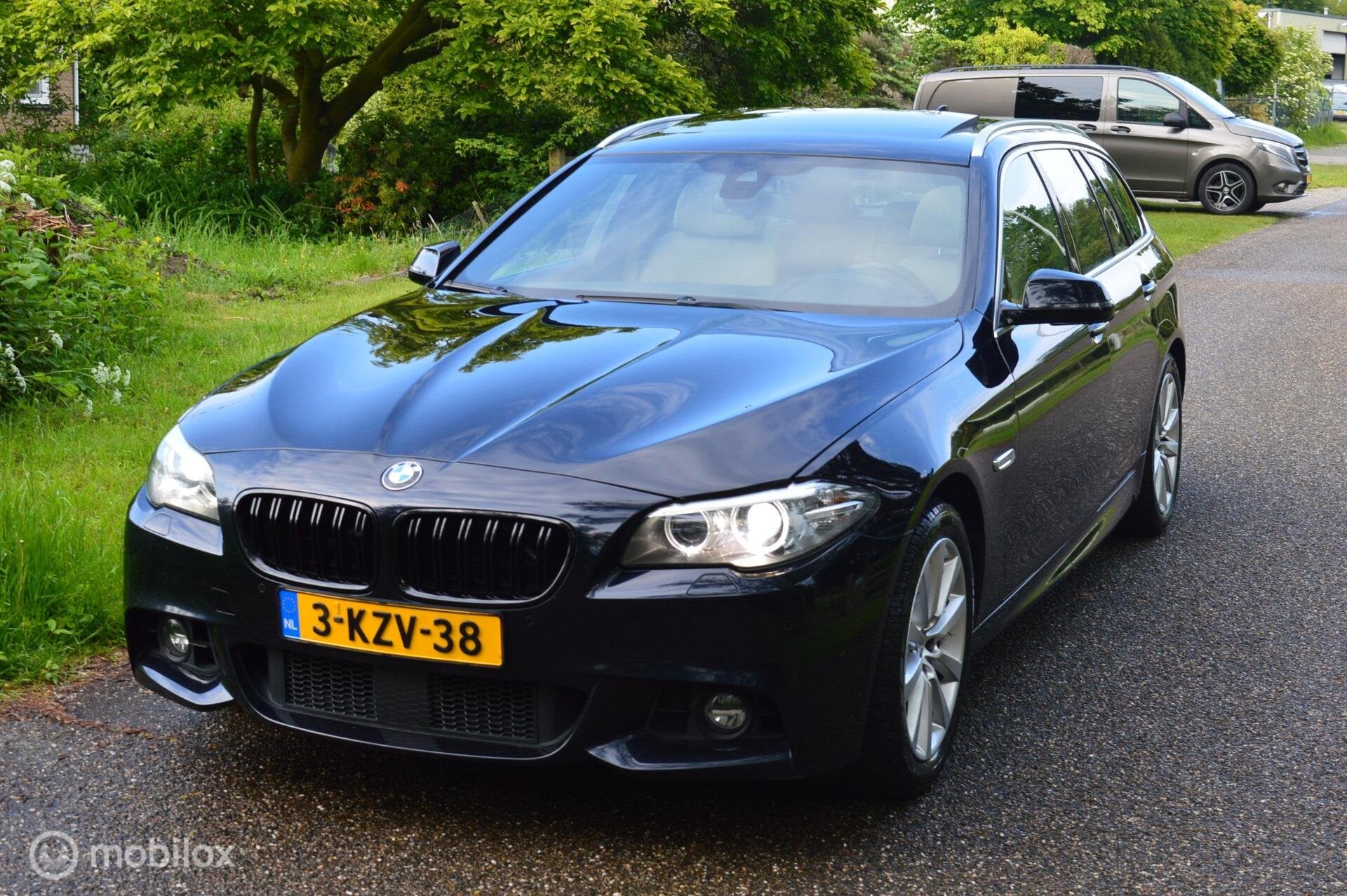 BMW F11 528xi LCI Facelift / M-Sport / 360c / ACC / Keyless, Auto's, BMW, Automaat, 15 km/l, Gebruikt, Euro 6
