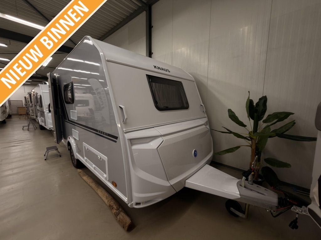 Knaus Sport Platinum 420 QD Platinum Pakket, 1500KG, vloer, Serviceluik, Bedrijf, 4 tot 5 meter, Knaus