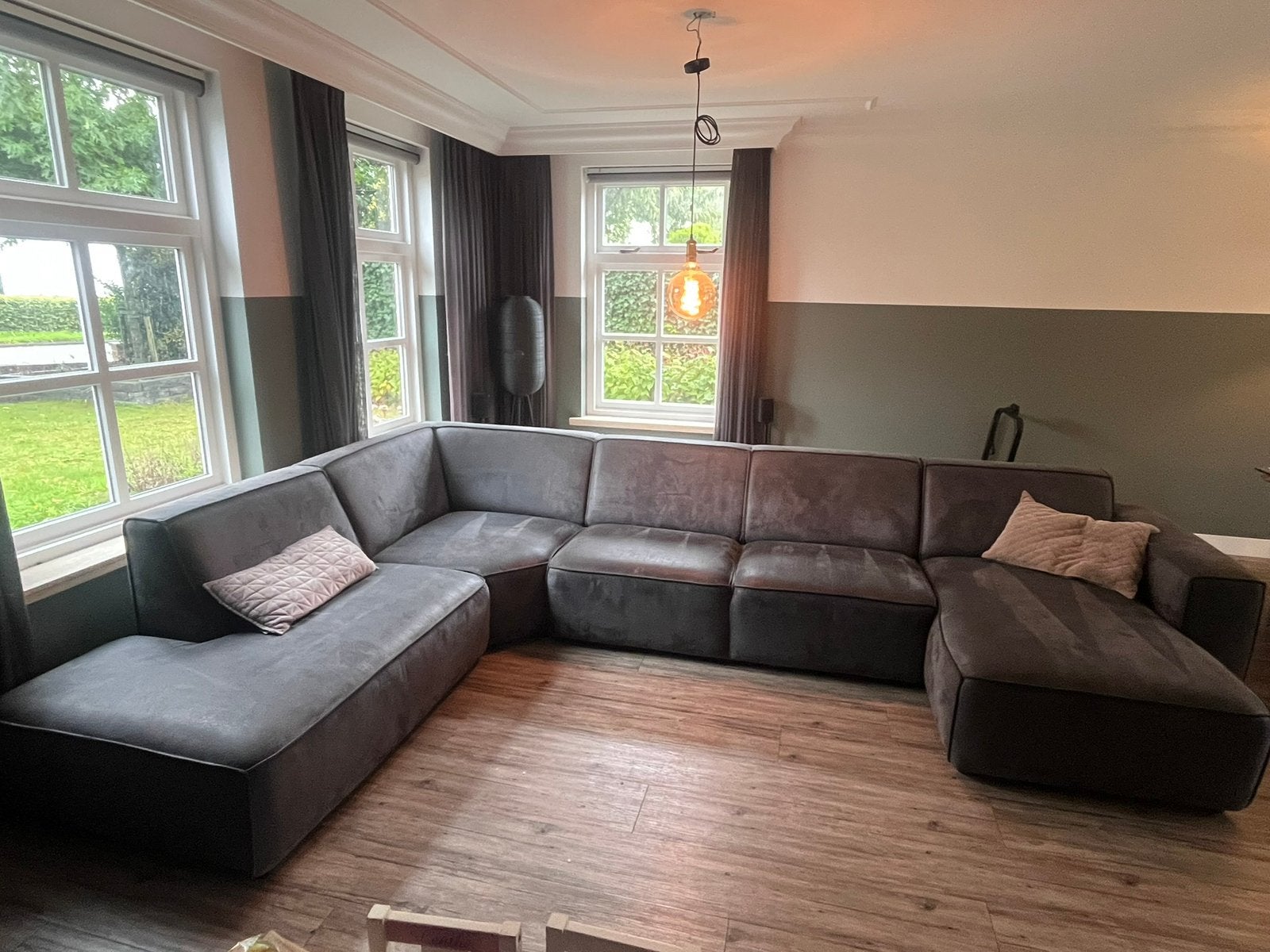 Grijze lounge hoebank, Ophalen, Zo goed als nieuw, Stof, Modern